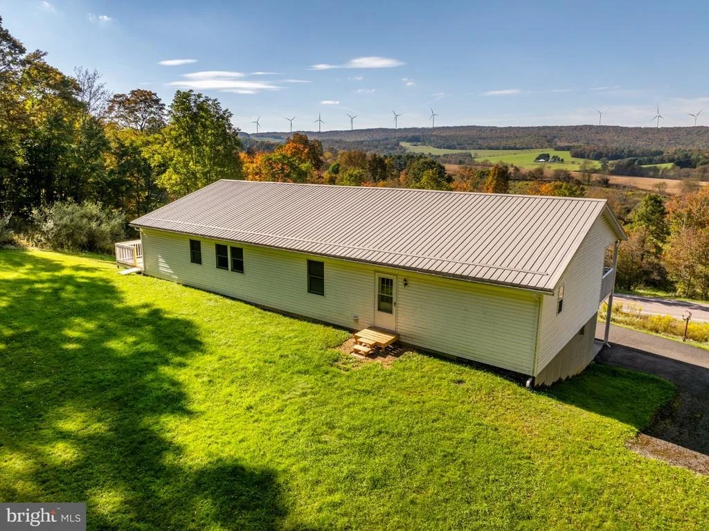 Photo of 2092 GORMAN ROAD