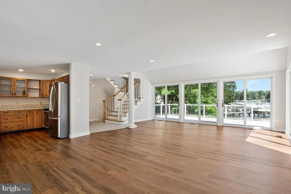 Photo of 421 EDGEWATER ROAD
