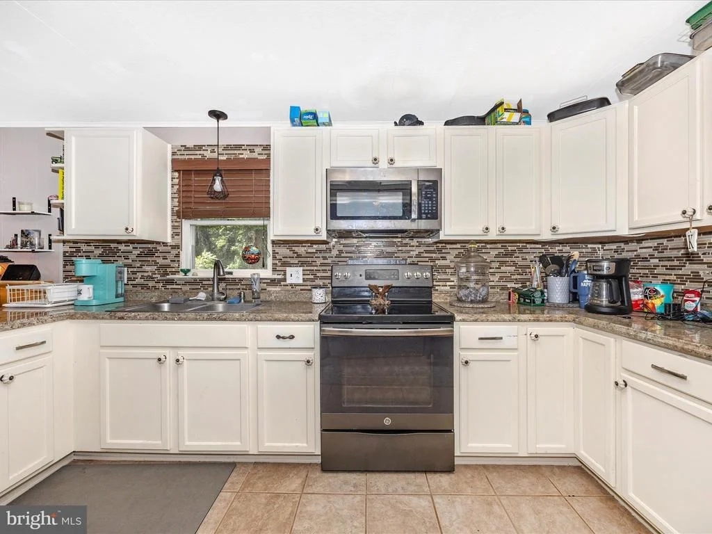 Photo of 7612 MCCLELLAN AVENUE