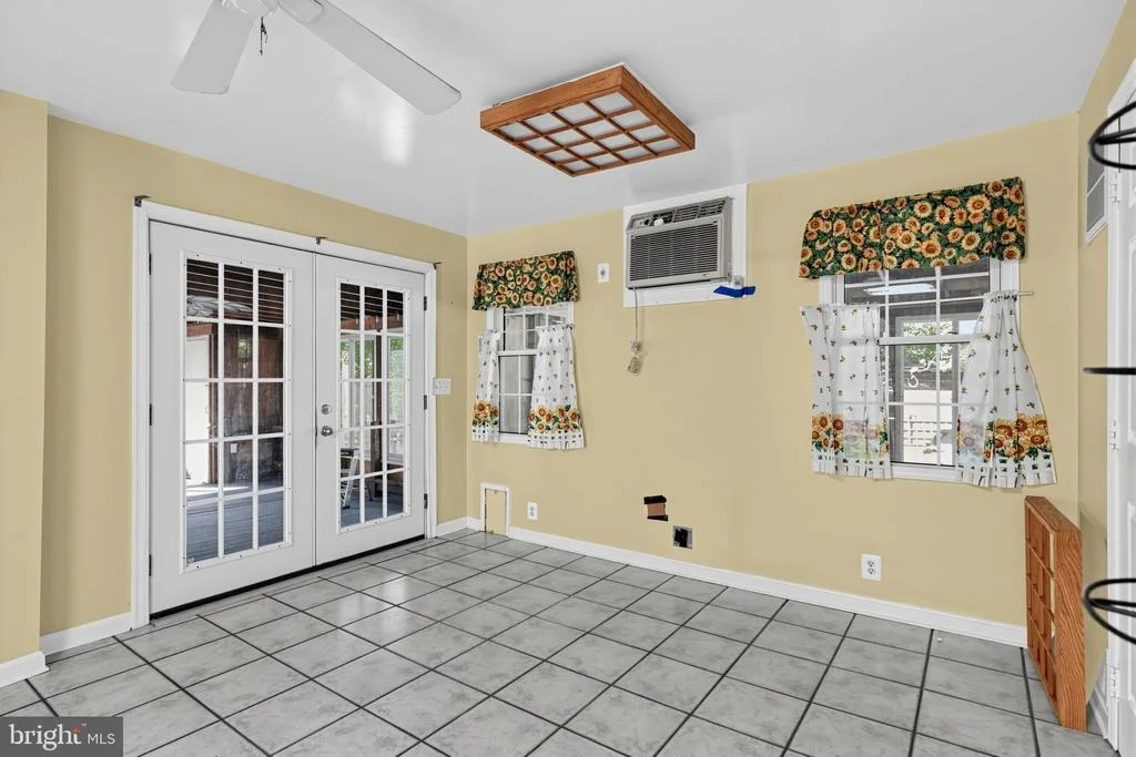 Photo of 1462 COLUMBIA BEACH ROAD