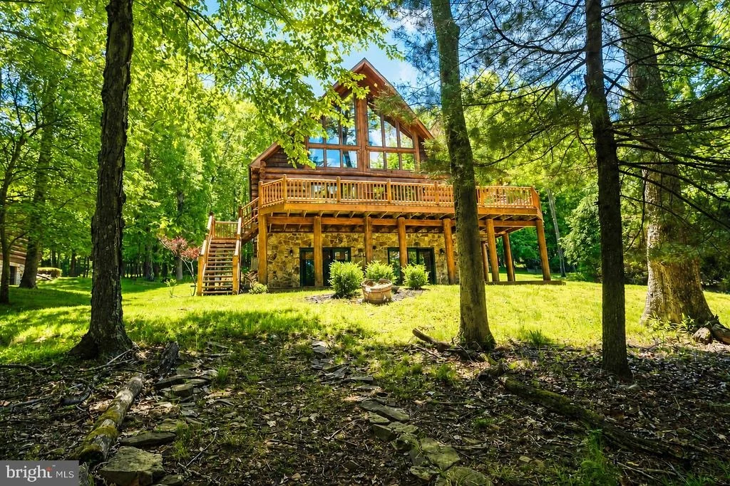 Photo of 42 RED OAK WAY