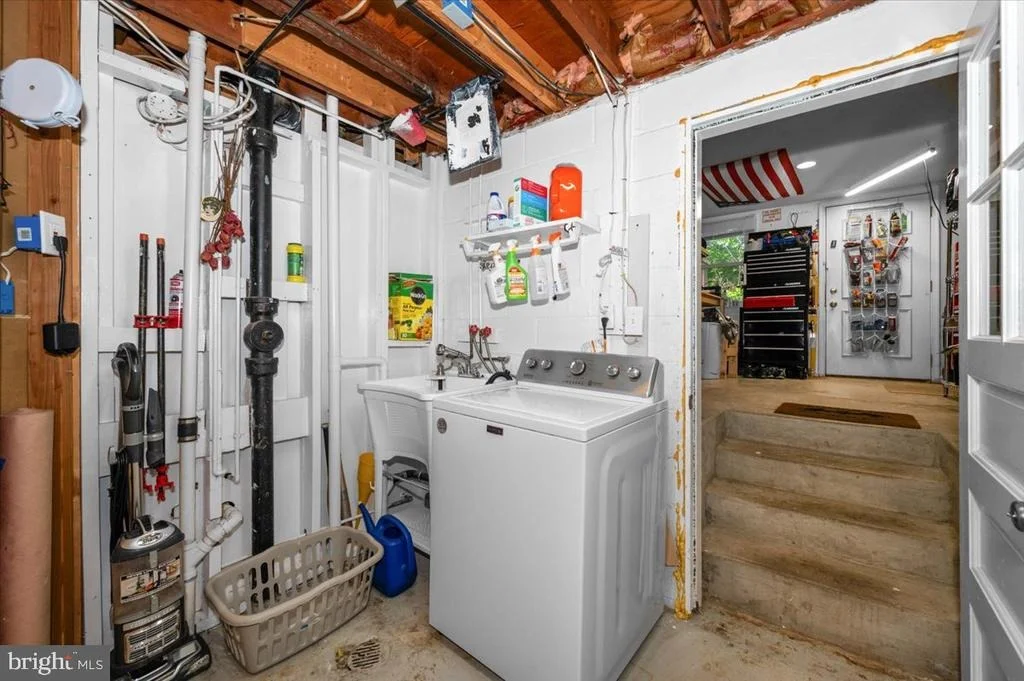 Photo of 10113 DAY AVENUE