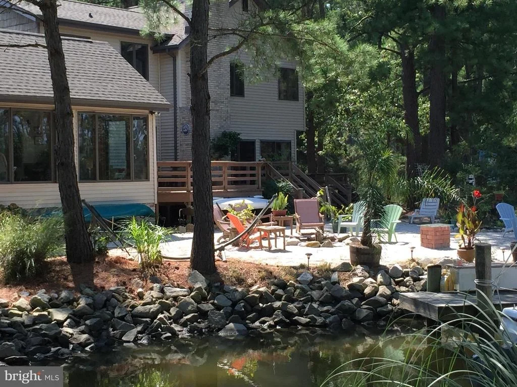 Photo of 5768 DOCKSIDE LANE