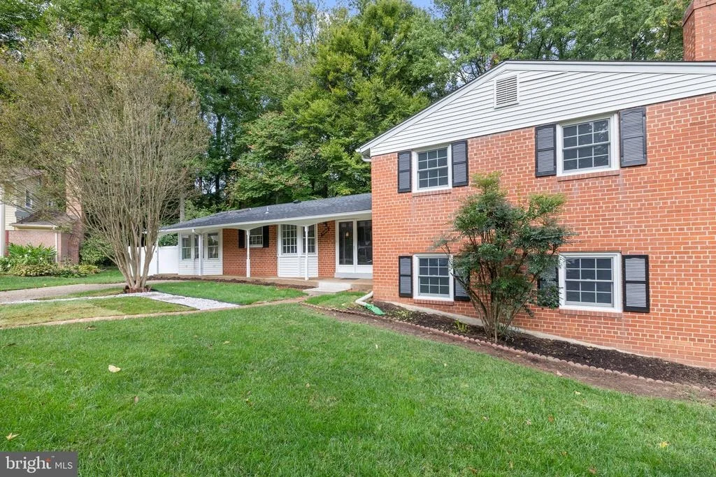 Photo of 9002 TEDDY RAE COURT