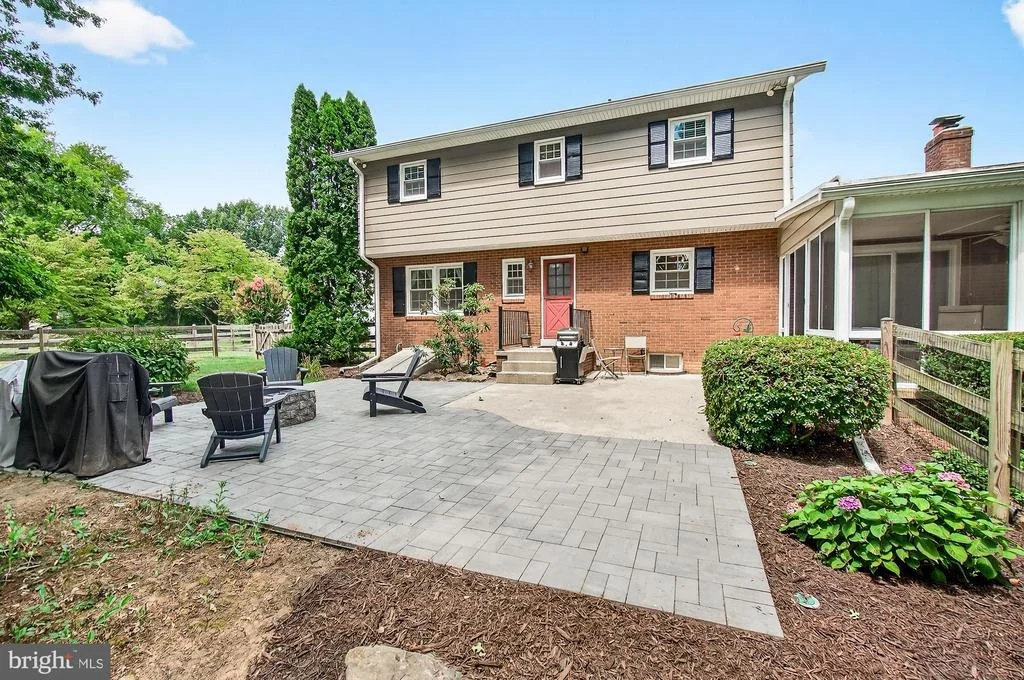 Photo of 8000 GLENDALE COURT