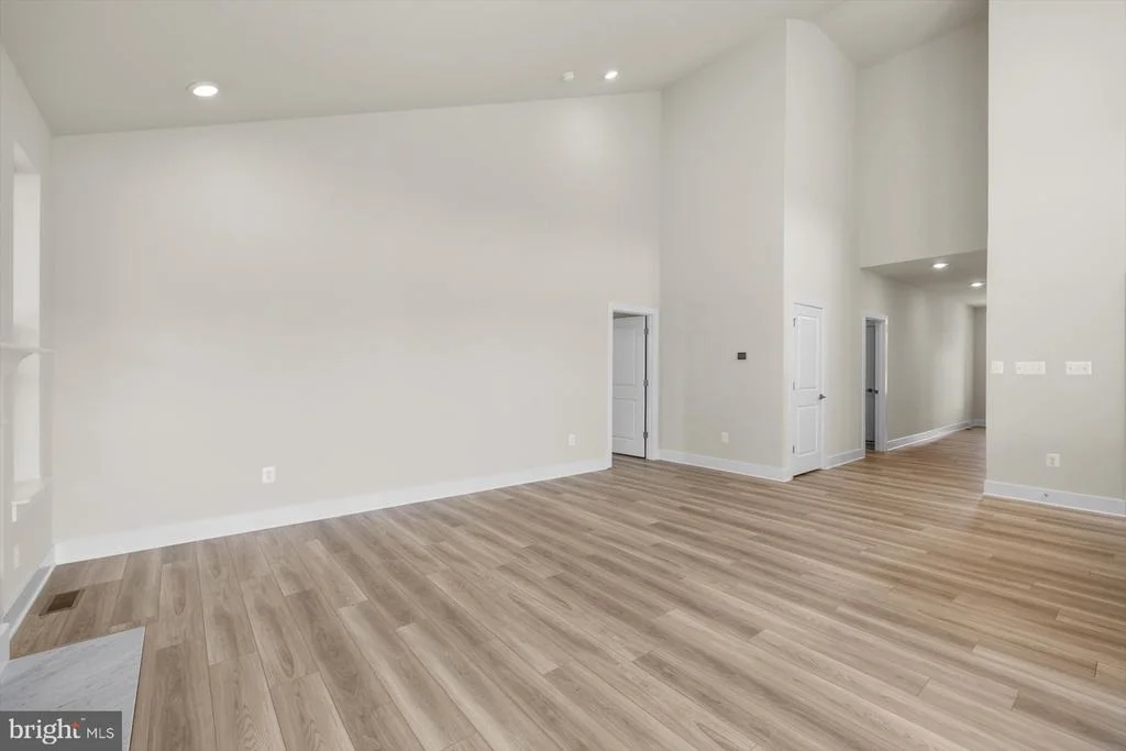 Photo of 9191 PEACH TREE DRIVE