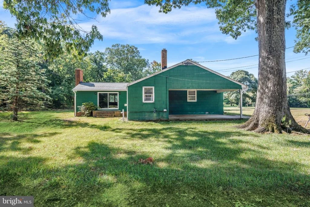 Photo of 4891 IDLEWILDE ROAD