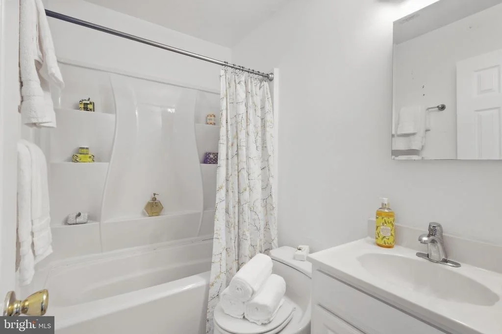 Photo of 9407 KING GEORGE DRIVE