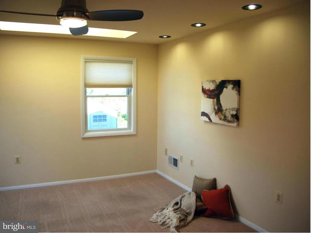 Photo of 8112 BULLOCK LANE