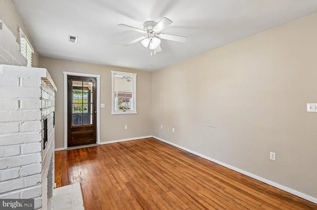 Photo of 302 LINDEN AVENUE