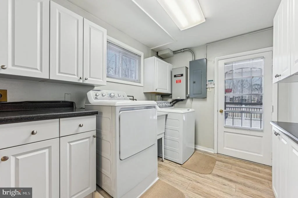 Photo of 33 SHERATON ROAD