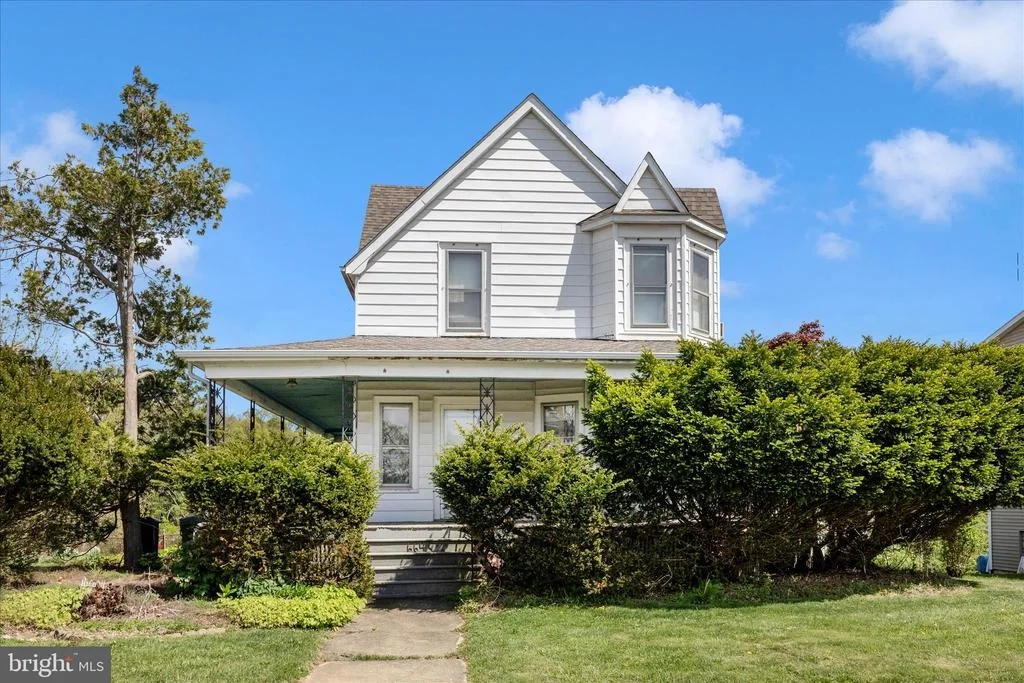 Photo of 6645 JEFFERSON BOULEVARD