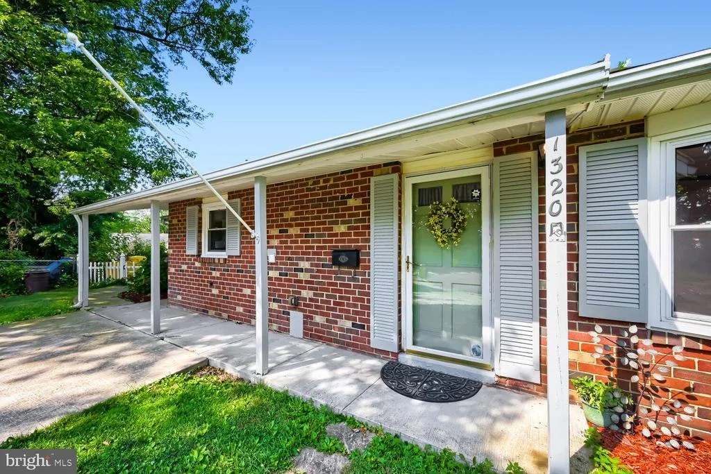 Photo of 1320 TENBROOK ROAD