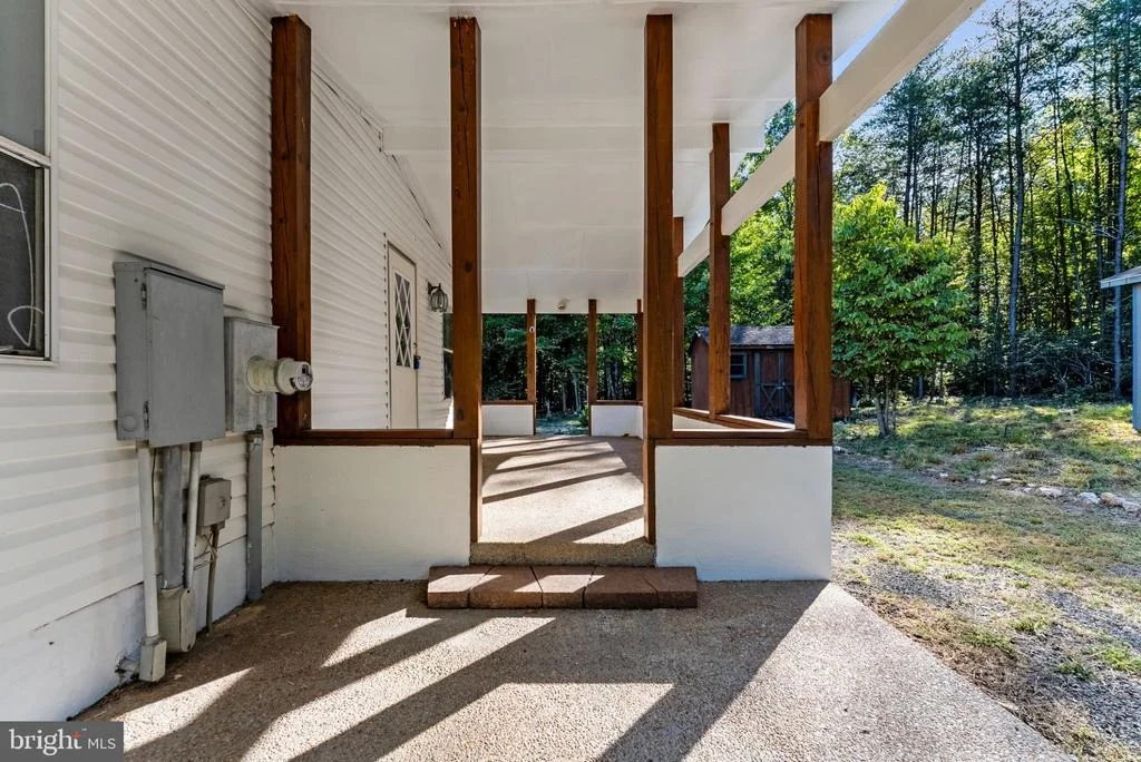 Photo of 584 MALLORYS FORD ROAD