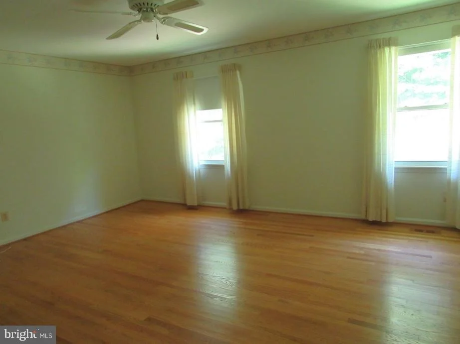 Photo of 681 HOOK ROAD