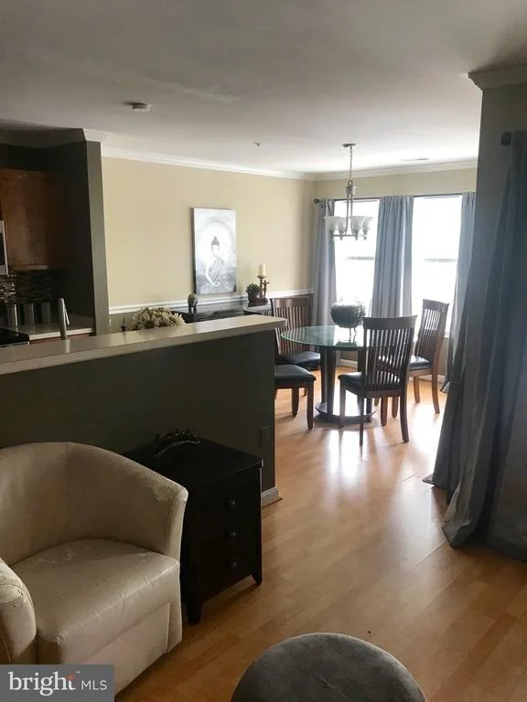 Photo of Unit 2A at 2402 ELLSWORTH WAY