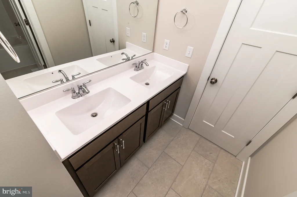 Photo of 404 SALT POND ROAD
