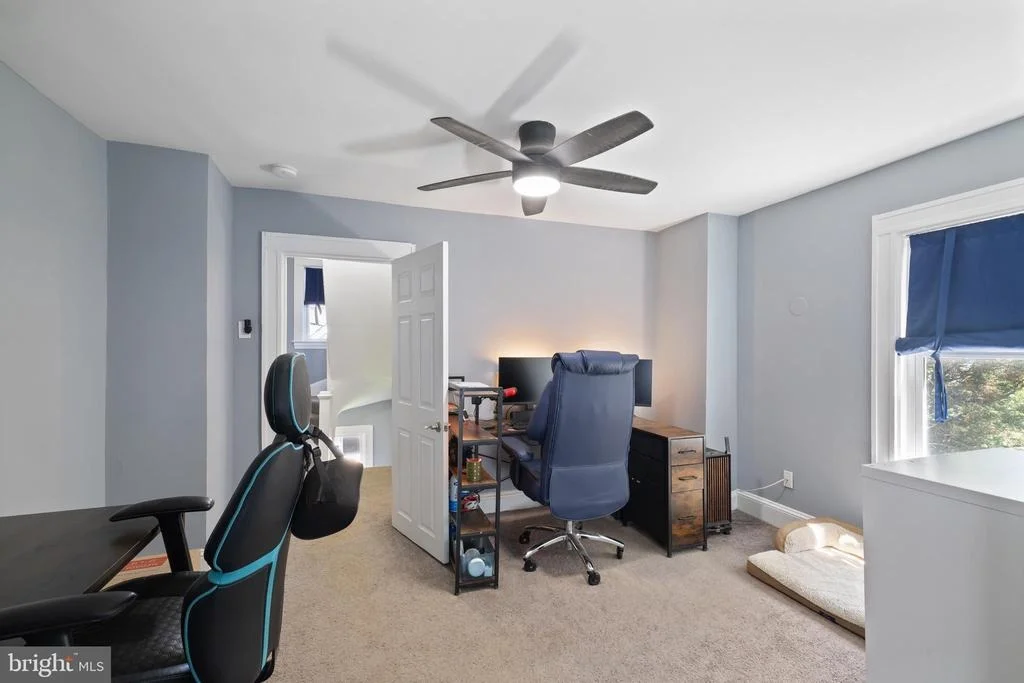 Photo of 3901 W COLD SPRING LANE W