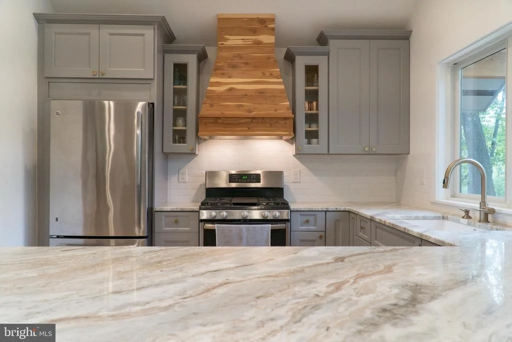 Photo of 329 DEWEY DRIVE