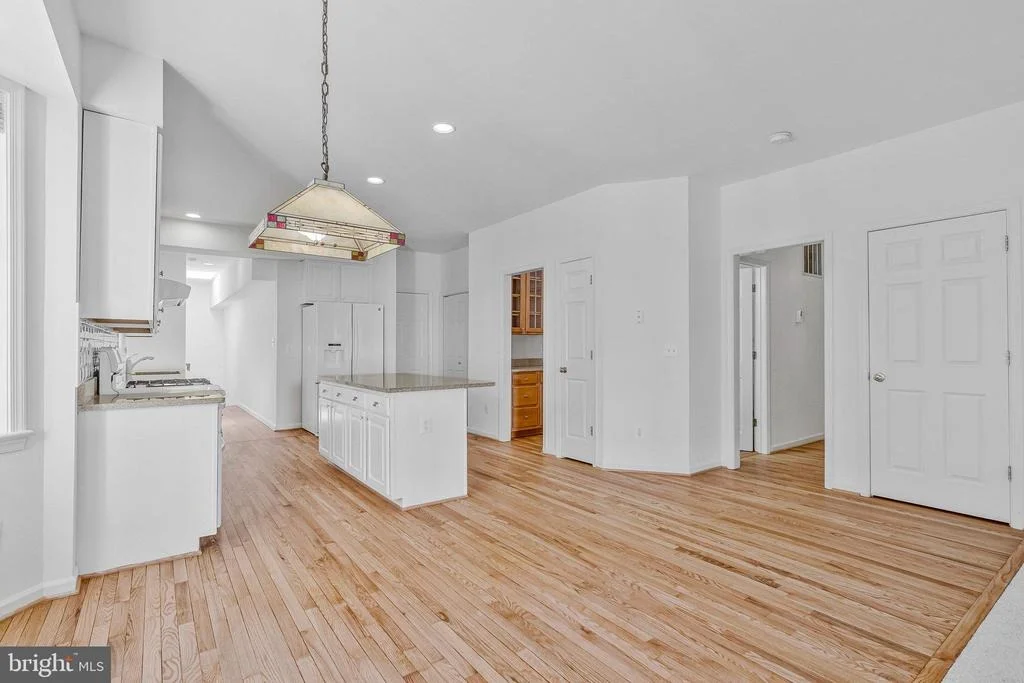 Photo of 4401 SHIRLEY GATE