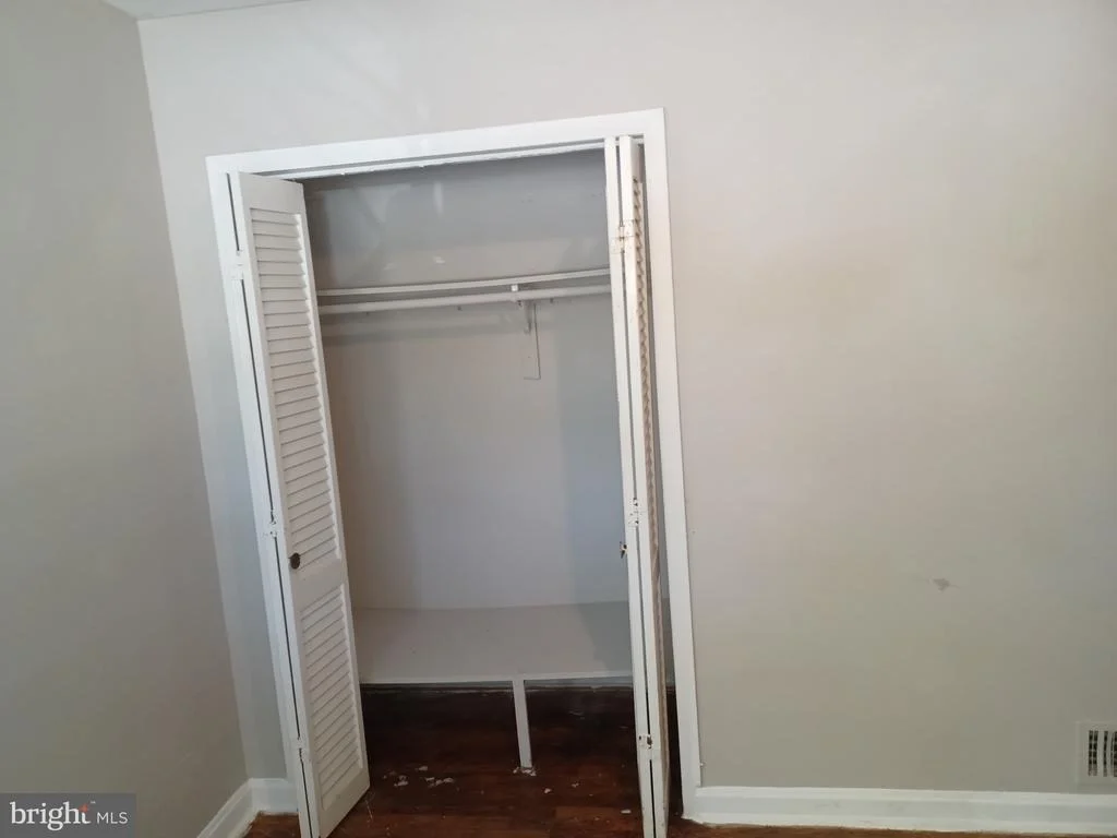 Photo of 9723 BRADDOCK ROAD