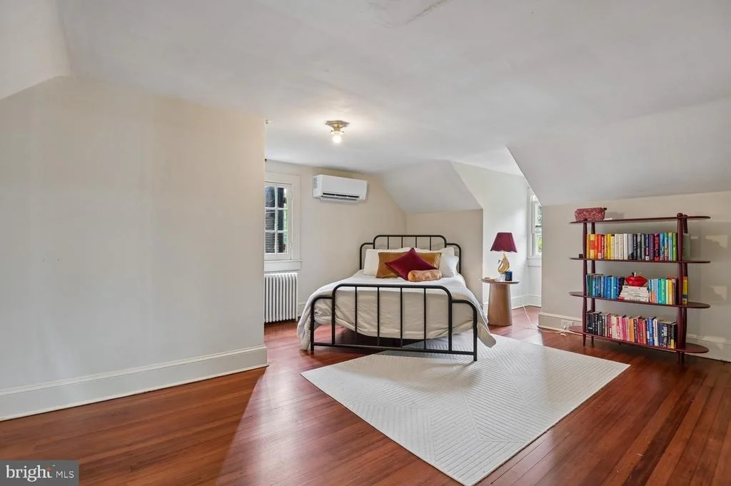 Photo of 2209 KEN OAK ROAD