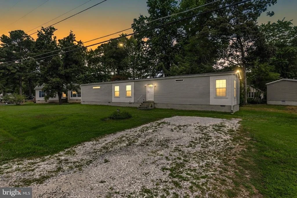 Photo of 37211 FLORIDA DRIVE