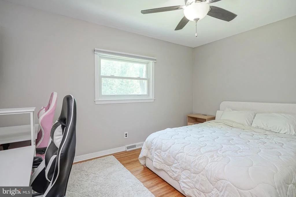 Photo of 1237 HEARTWOOD DRIVE