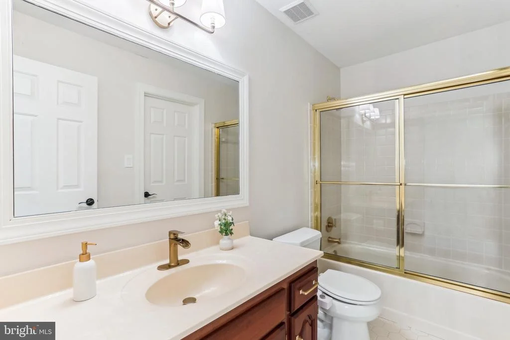 Photo of 9409 THORNEDIKE DRIVE