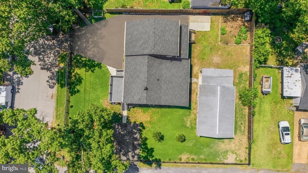 Photo of 1402 NORCROSS LANE