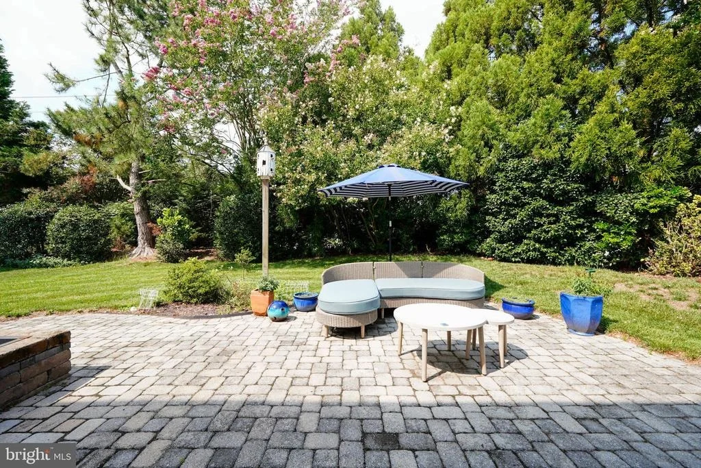 Photo of 2 CEDAR GROVE COURT
