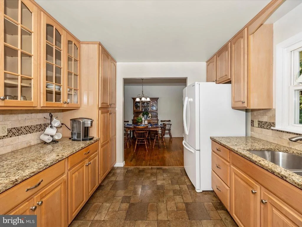 Photo of 5634 SHOOKSTOWN ROAD