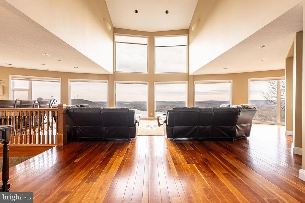 Photo of 1200 MOUNTAINVIEW DRIVE