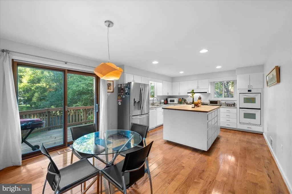 Photo of 6952 DUNCRAIG COURT