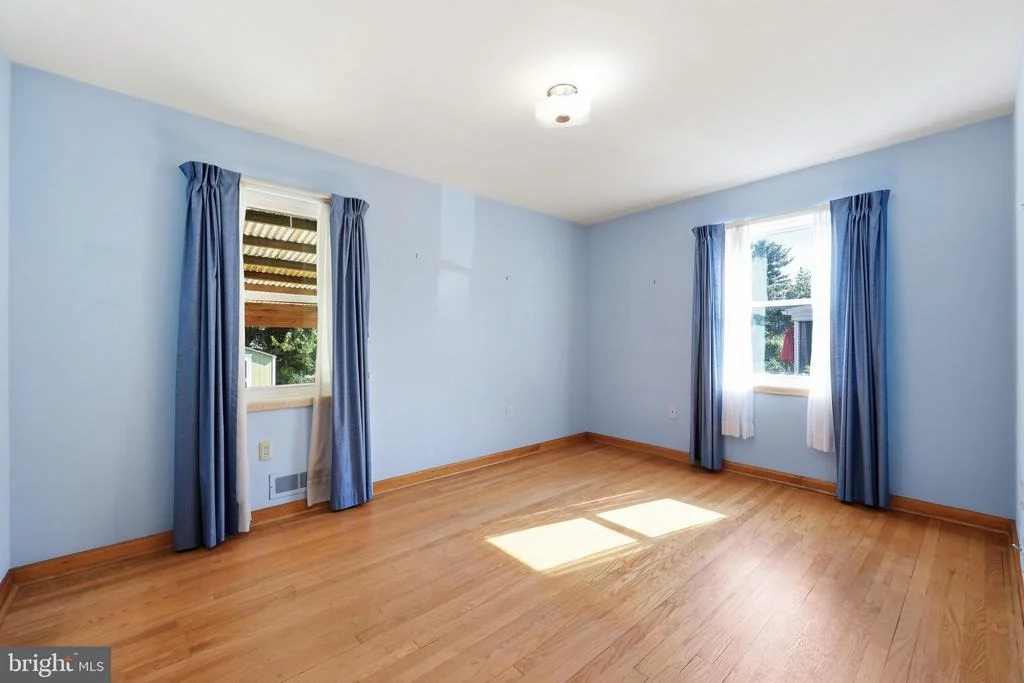 Photo of 114 FAIRVIEW AVENUE