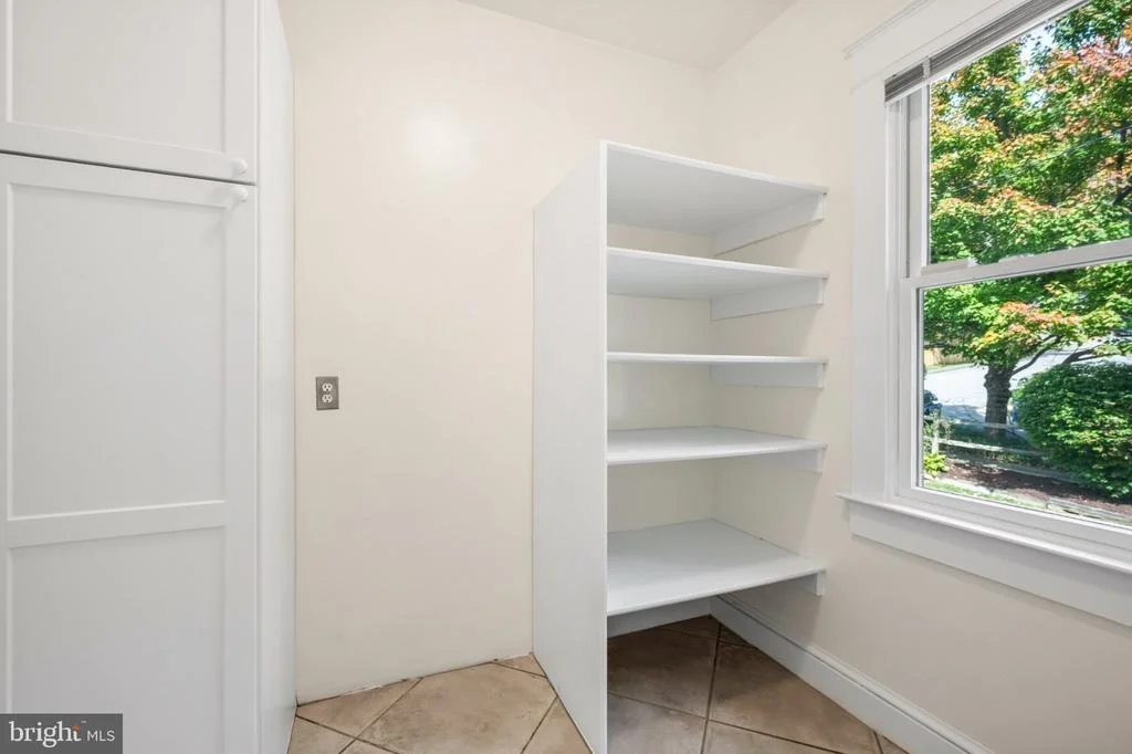Photo of 406 LEIGHTON AVENUE
