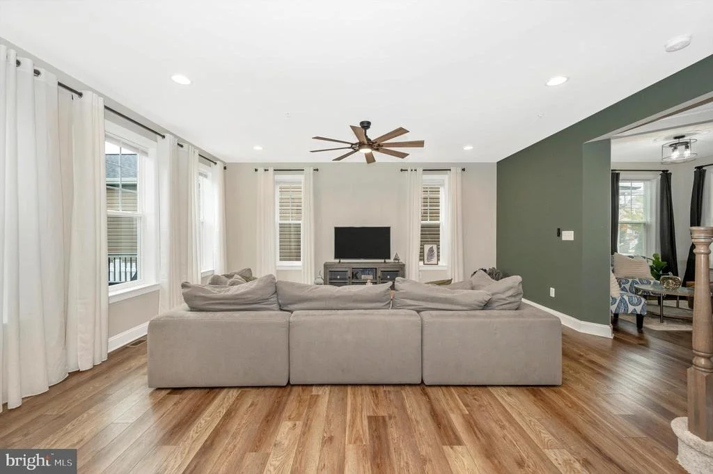 Photo of 529 POTOMAC VIEW PARKWAY