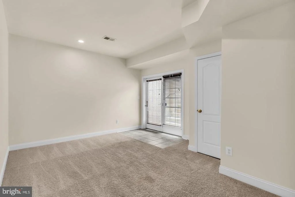 Photo of 42985 PASCALE TERRACE