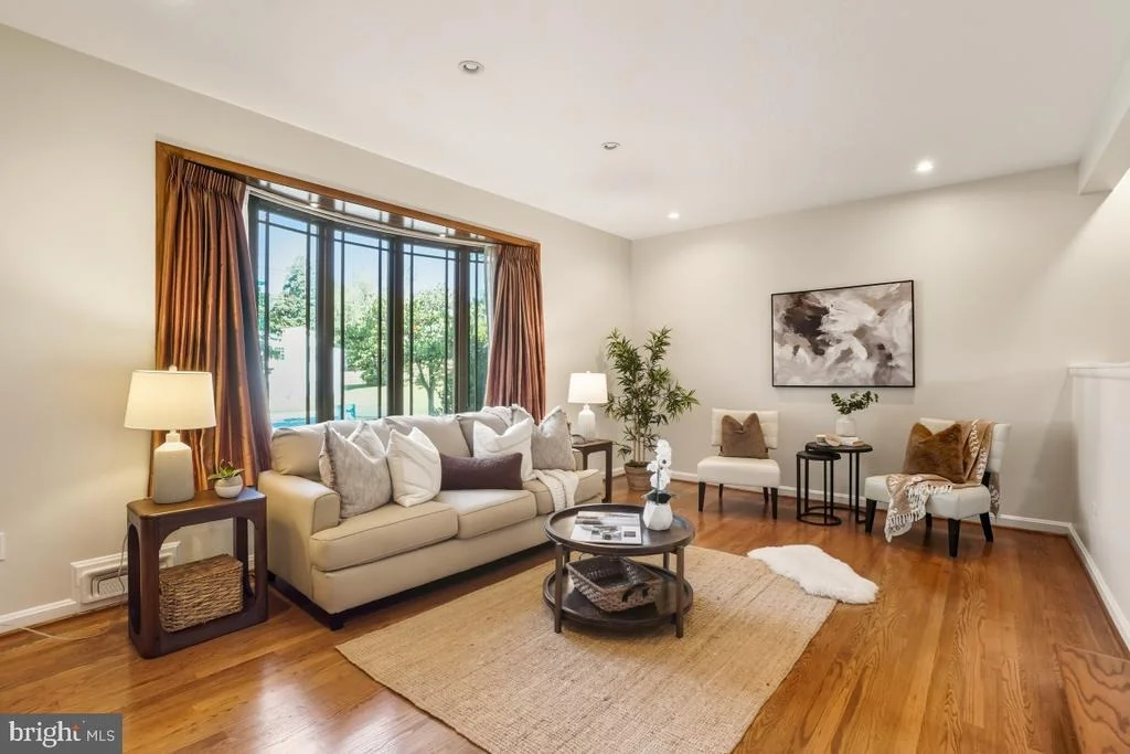 Photo of 418 NEALE COURT