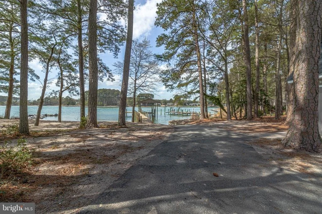 Photo of 672 TASKMAKER LANE