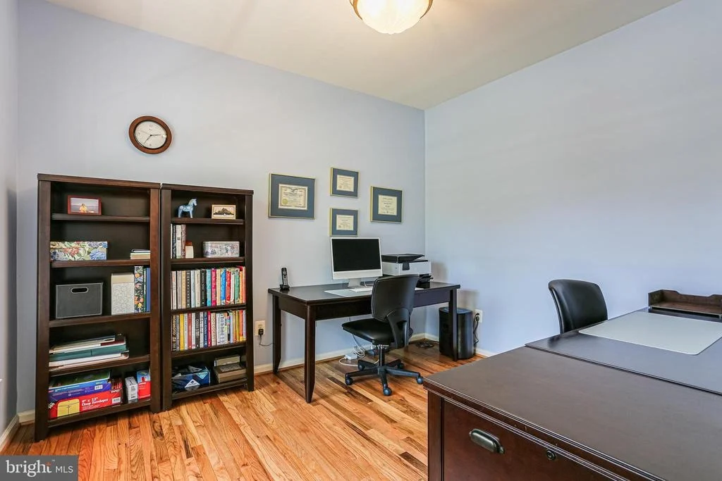 Photo of 9703 ROYAL CREST CIRCLE