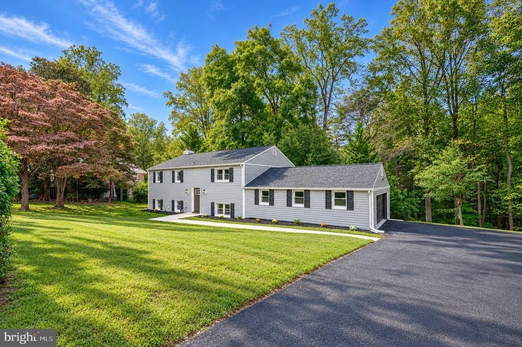 Photo of 1017 ROXLEIGH ROAD