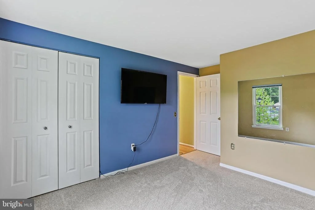 Photo of 10000 MADRONAWOOD DRIVE