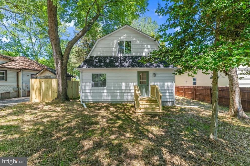 Photo of 113 LINDEN AVENUE