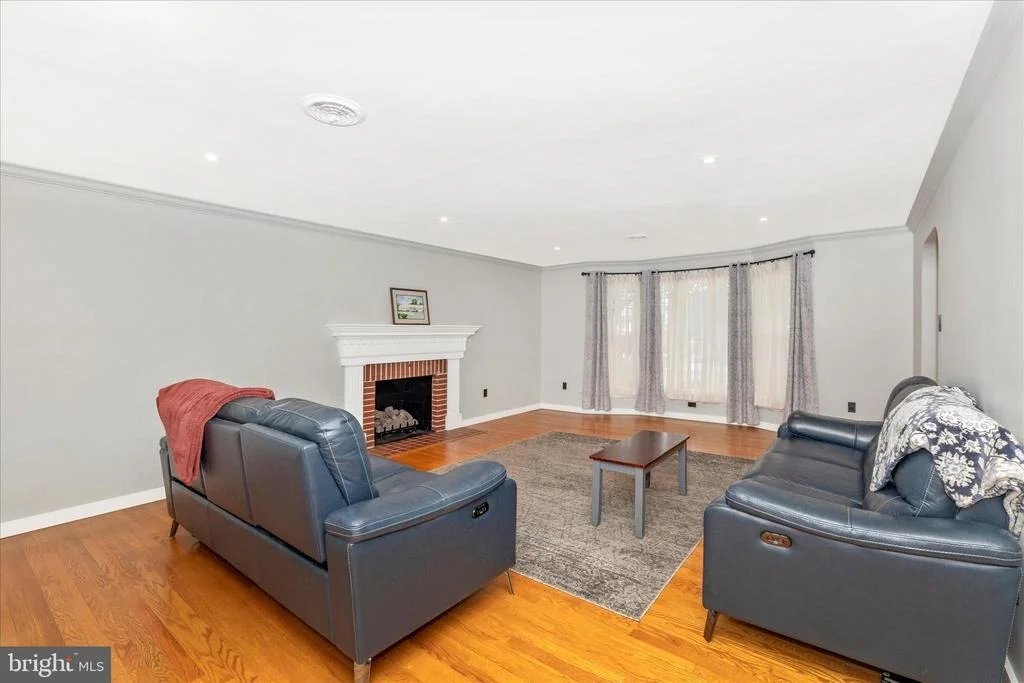 Photo of 215 BROAD STREET