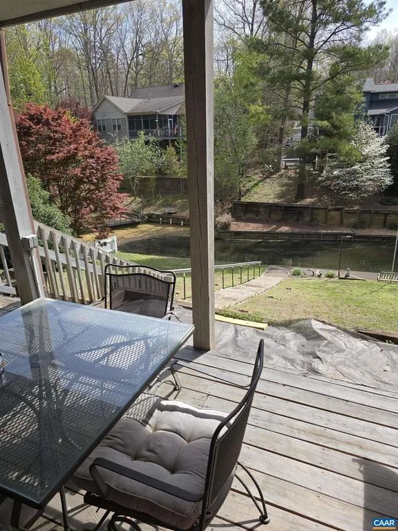 Photo of 798 JEFFERSON DR