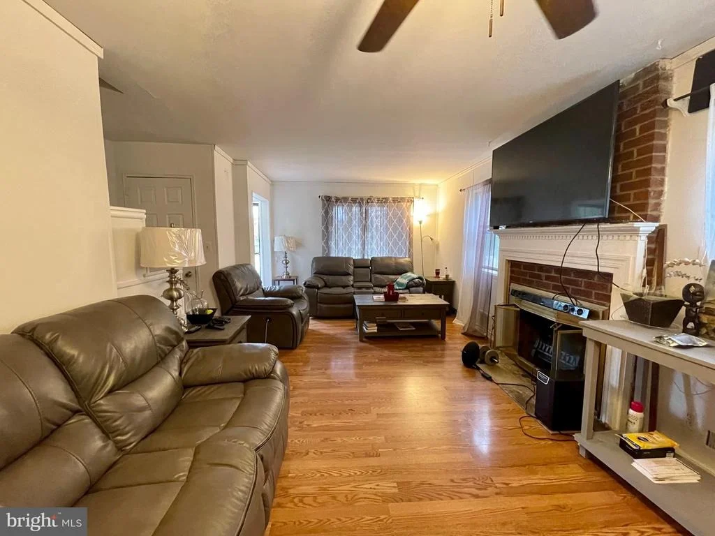 Photo of 3111 ARUNDEL ROAD