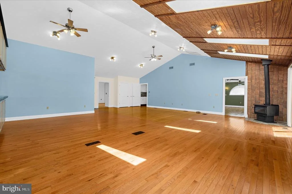 Photo of 8517 NEW CUT ROAD