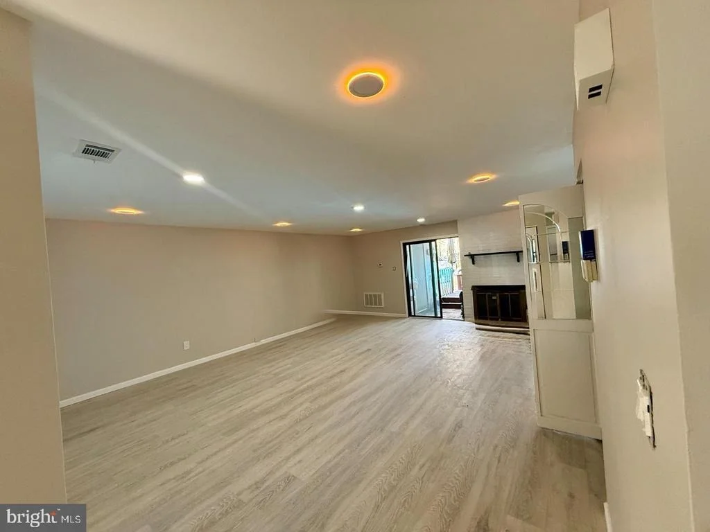 Photo of 1502 BROMLEY ESTS ESTATES
