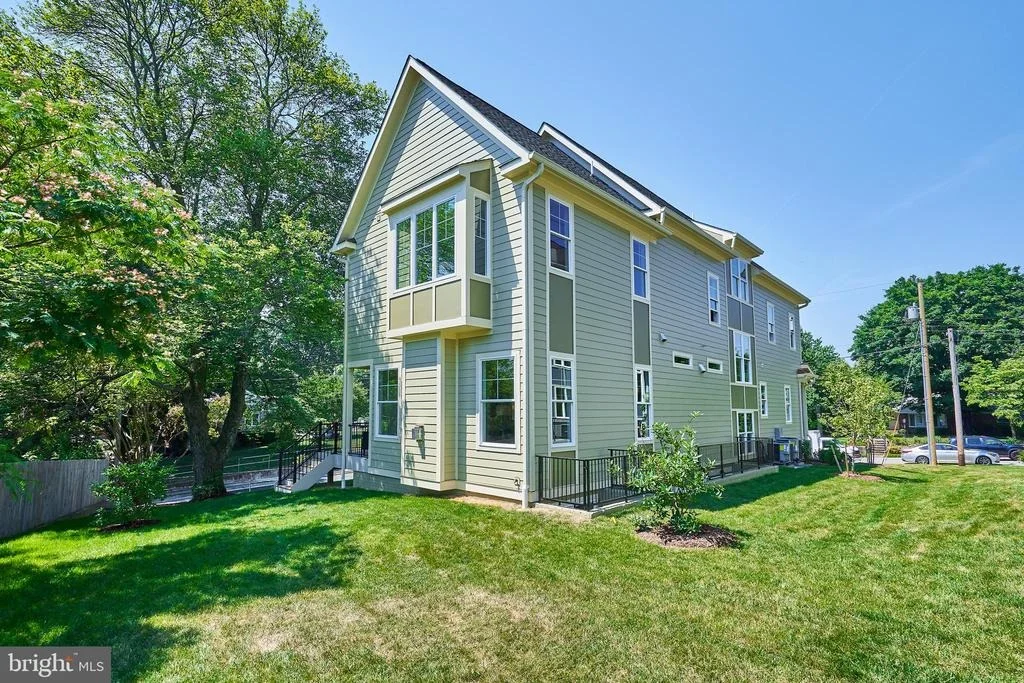 Photo of 7019 RIDGE DRIVE